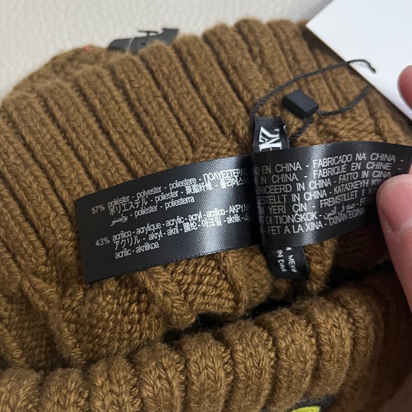 NWT - Zara Rotterdam Adult Braided Beanie - Picture 5 of 5